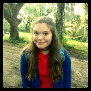 Meet your posher, laura!